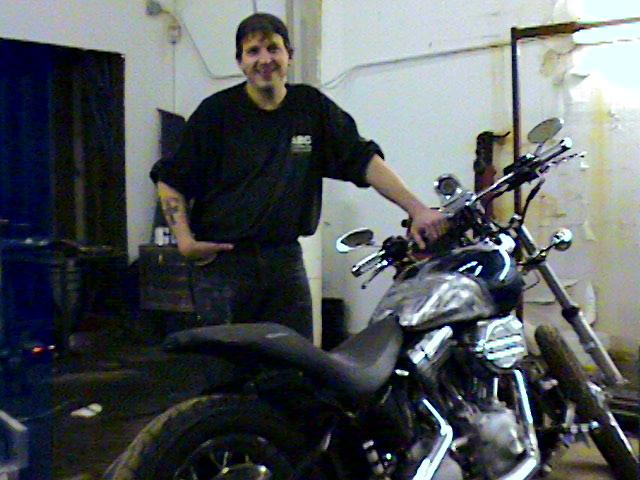 Dom's Tank on Ricky's Bike...